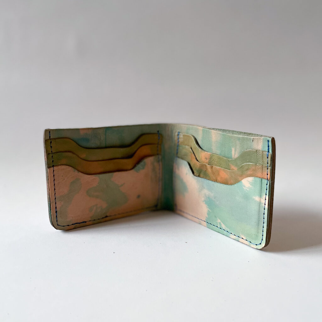 bifold wallet