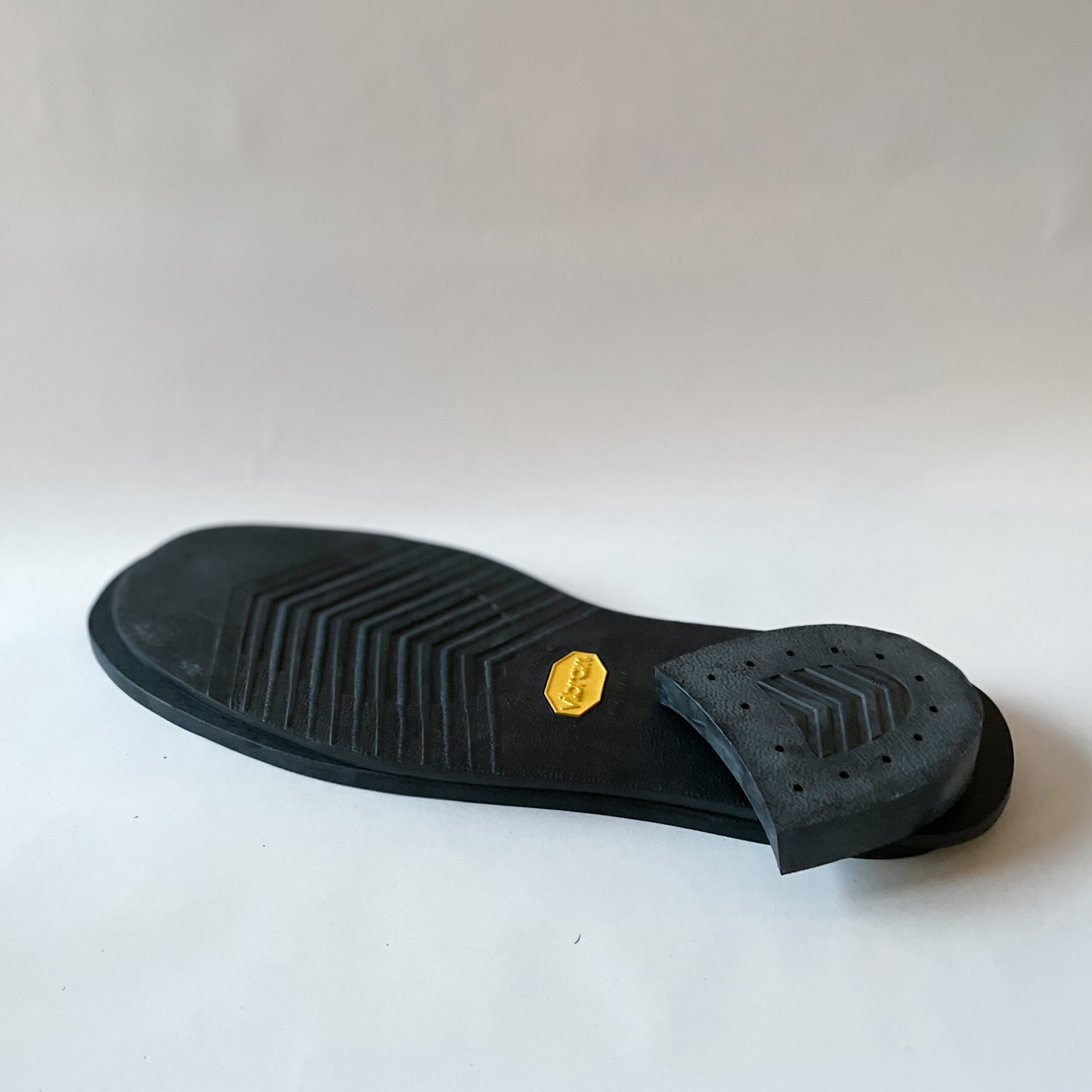 vibram 700 tygum blk